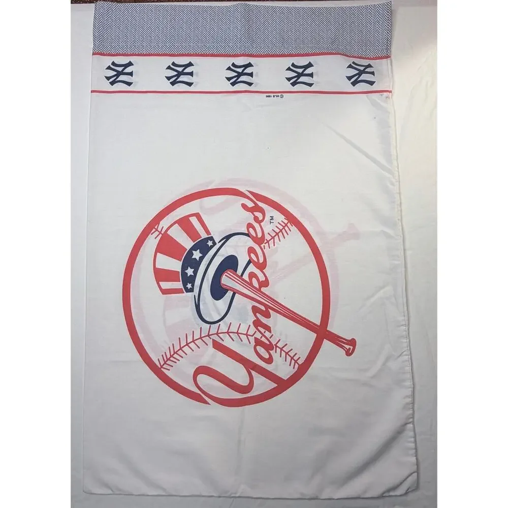 Vintage 1996 MLB New York Yankees Standard Pillowcase White Red Blue FLAWS Retro